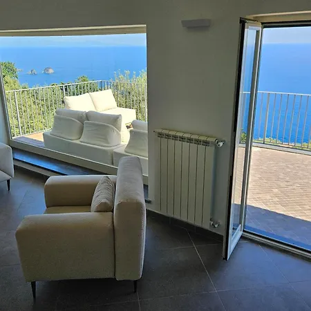 Villa Dequinz Luxury With Infinity Pool & Sea View *