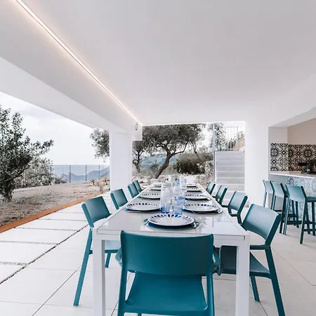 Vila Dequinz Luxury Retreat & Private Infinity Pool *