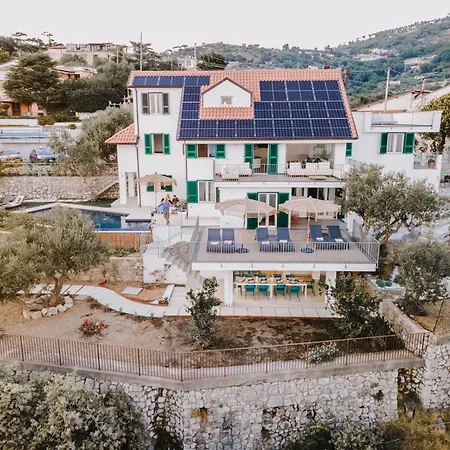 Villa Dequinz Luxury With Infinity Pool & Sea View *