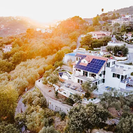 Dequinz Luxury Retreat & Private Infinity Pool *